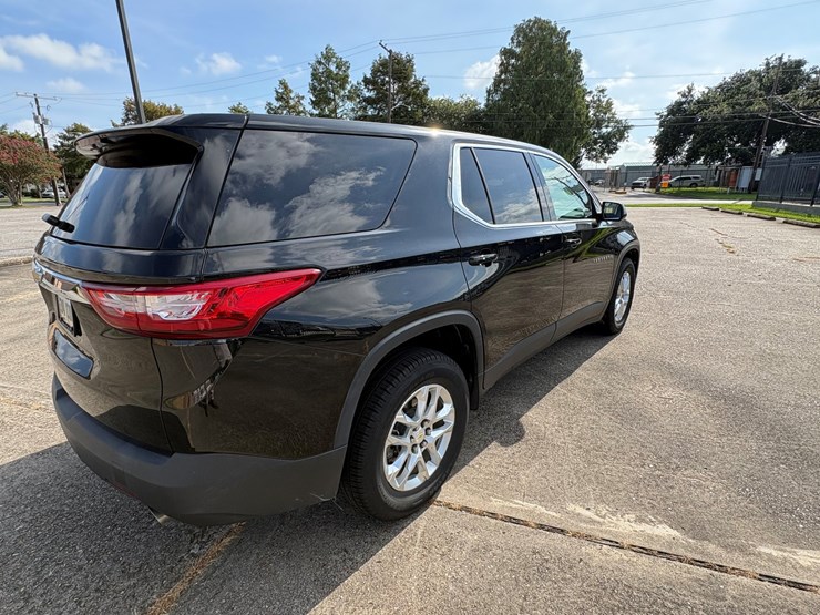 2022-chevrolet-traverse-image-5