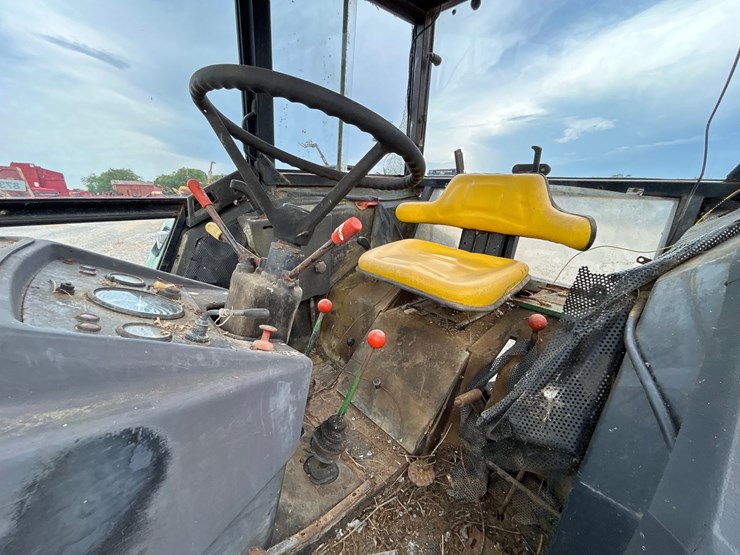 john-deere-2130-image-9