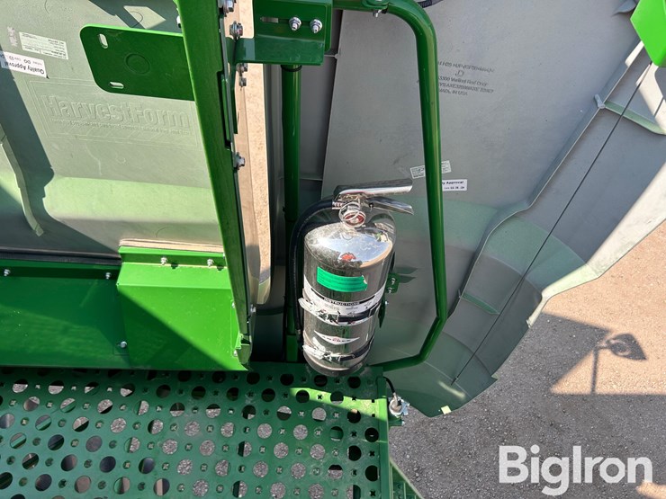 2024-john-deere-s780-image-10