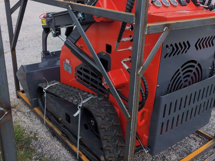 zjg-mini-skid-steer-loader-zj-380-(red)---15hp-image-7