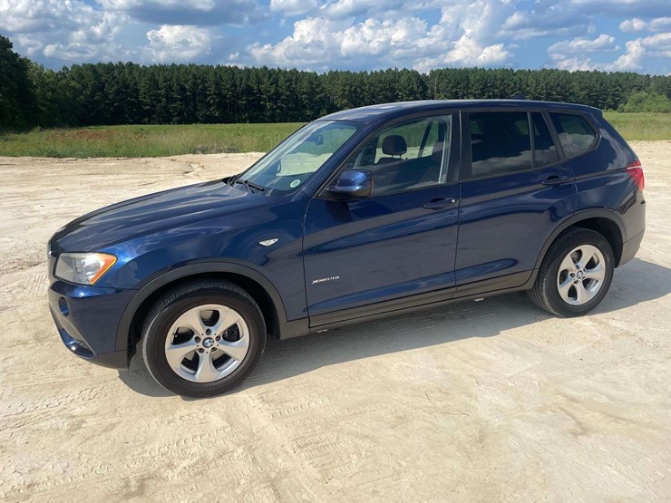 2011-bmw-x3-image-1