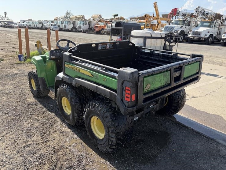 2010-john-deere-gator-image-4