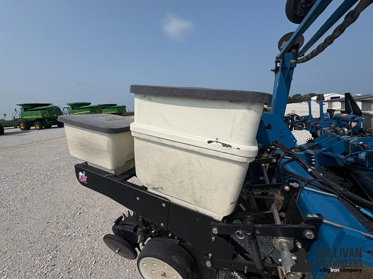 kinze-3200-image-14