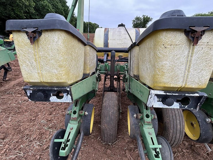 1989-john-deere-7200-image-16