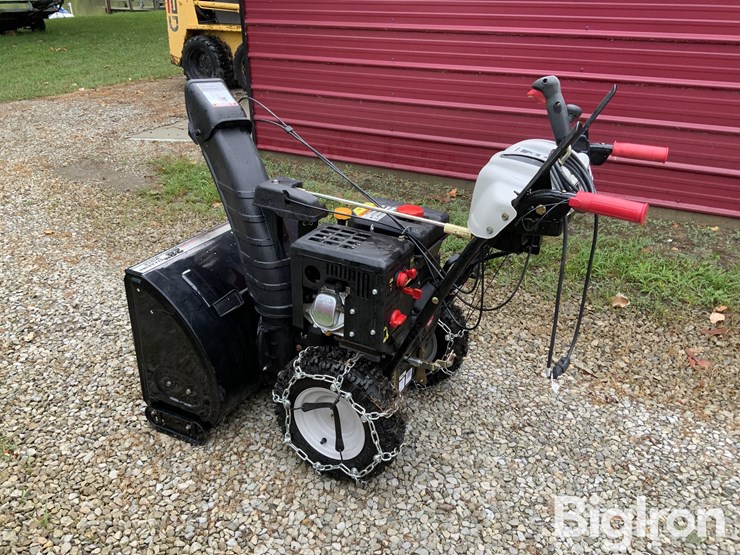 mtd-gold-28”-2-stage-snow-blower-image-7