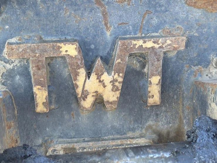 16"-twt-backhoe-compaction-wheel-image-8