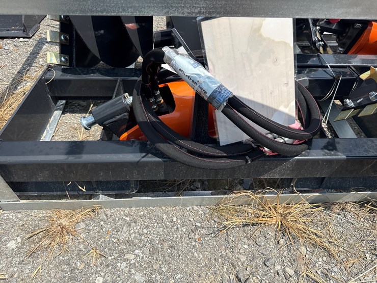 #81-•-skid-steer-auger-image-1