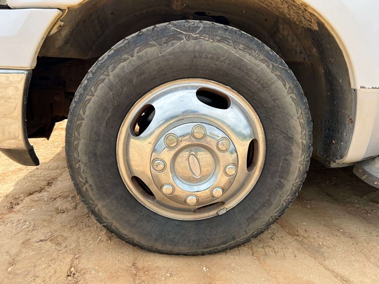 2005-ford-f350-image-9