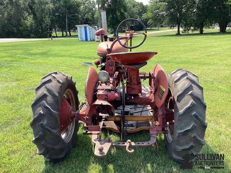 1946-farmall-a-2wd-tractor-w/woods-belly-mower-image-6