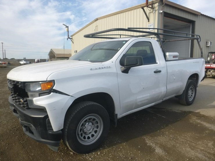 2019-chevrolet-1500-image-1