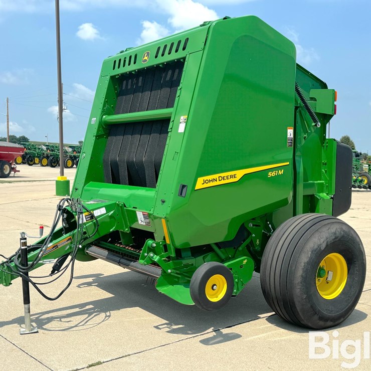 2024 JOHN DEERE 561M