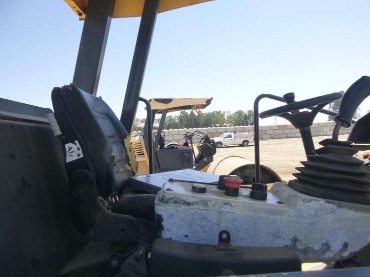 2012-bomag-bw213pdh-40-image-16