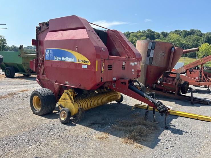 new-holland-br7090-image-1