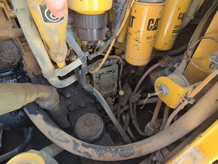 caterpillar-953d-image-101