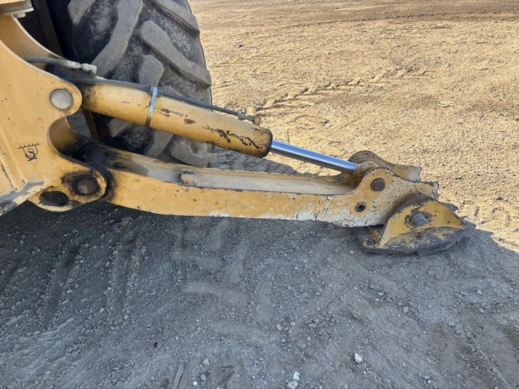 2007-deere-410j-image-27