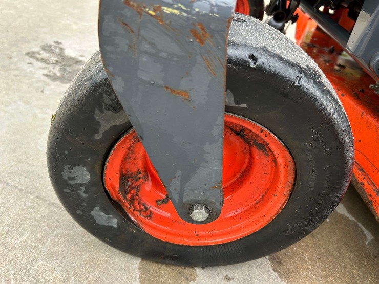 2018-kubota-zd1211r-image-14