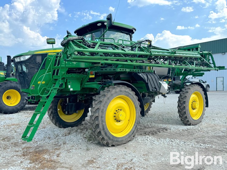 2020-john-deere-r4038-image-1
