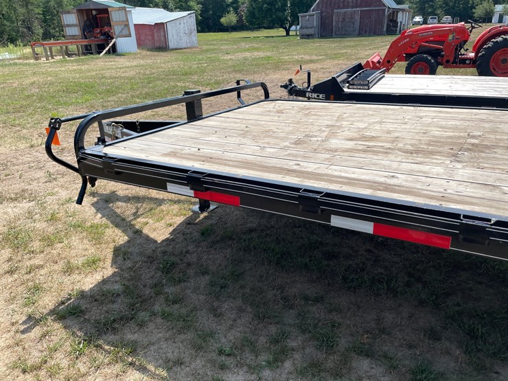 #7975-•-2020-cornelius-tandem-axle-deck-over-trailer-(has-wi-title)-image-13