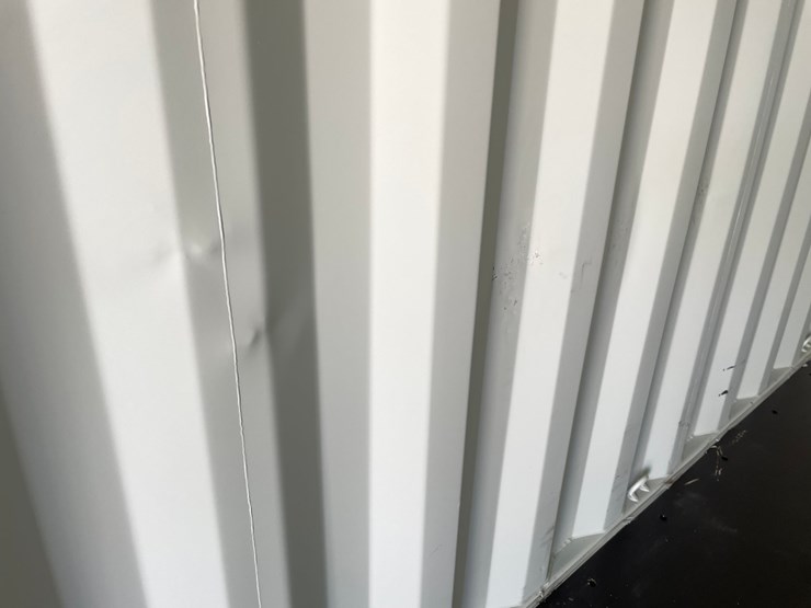 #405-•-20'-shipping-container-image-29