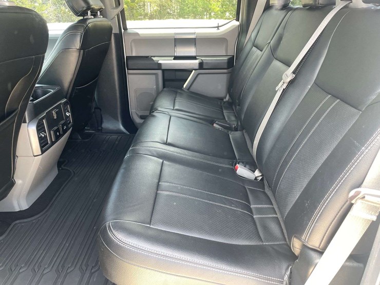 2019-ford-f150-xlt-image-14