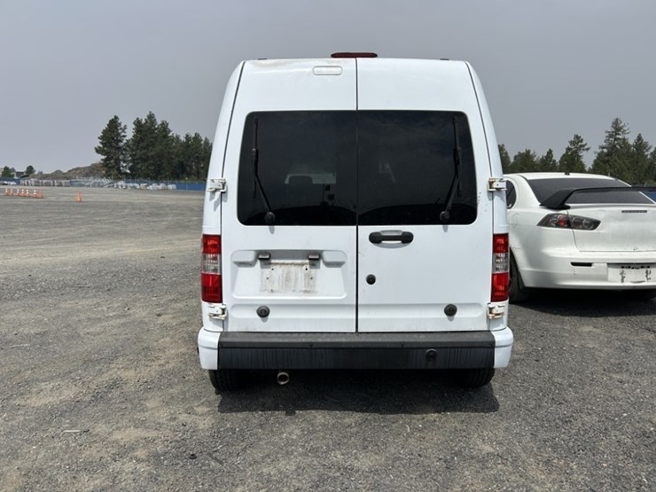 2010-ford-transit-connect-image-4