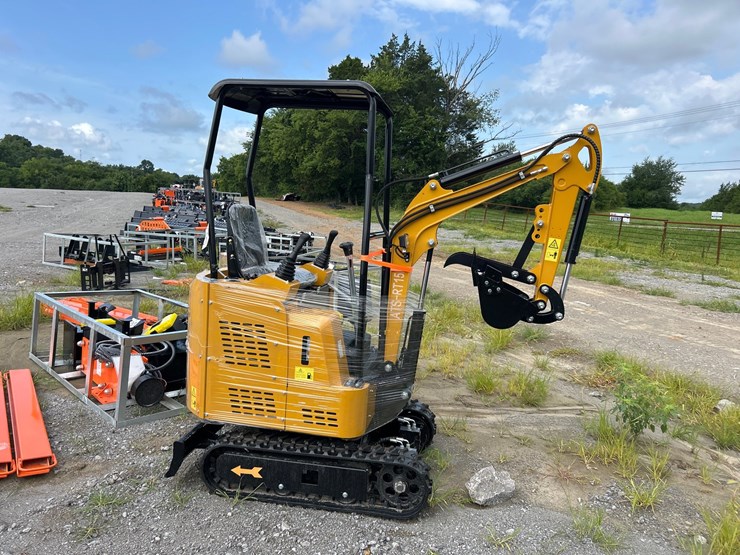#33-•-2026-ats-rt15-mini-excavator-image-1