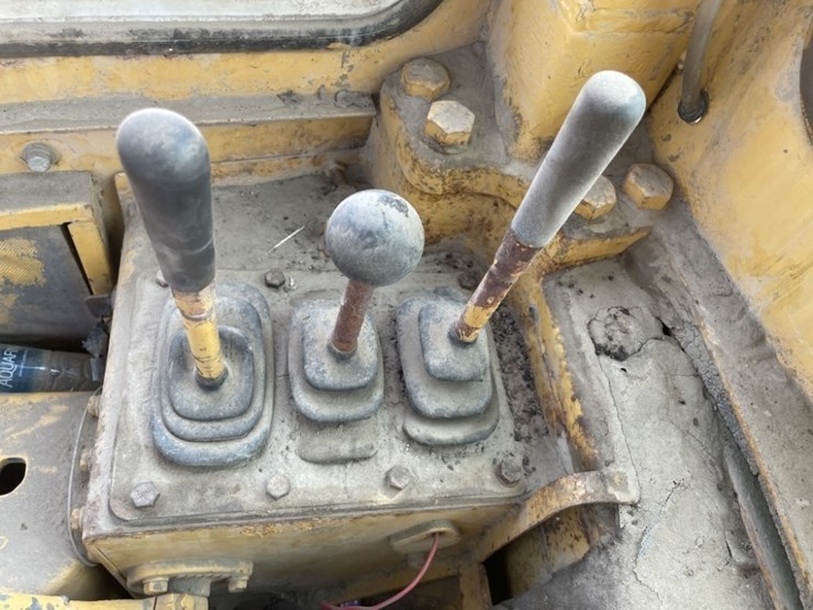 1975-caterpillar-627b-image-18