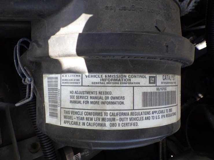 2003-chevrolet-3500-image-18