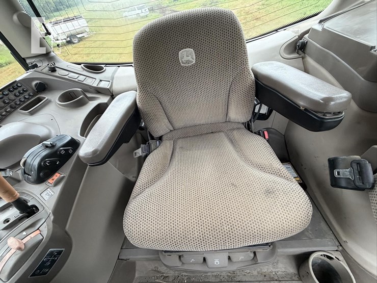 2014-john-deere-6190r-image-37