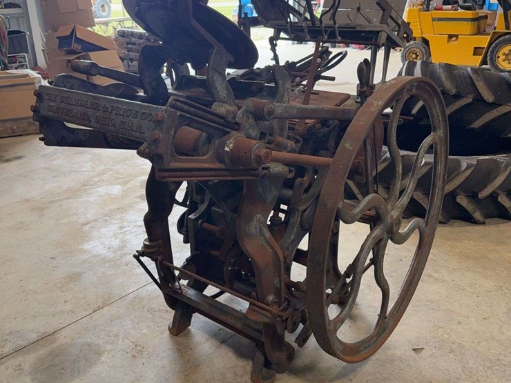 the-chandler-&-price-co.-printing-press-image-3