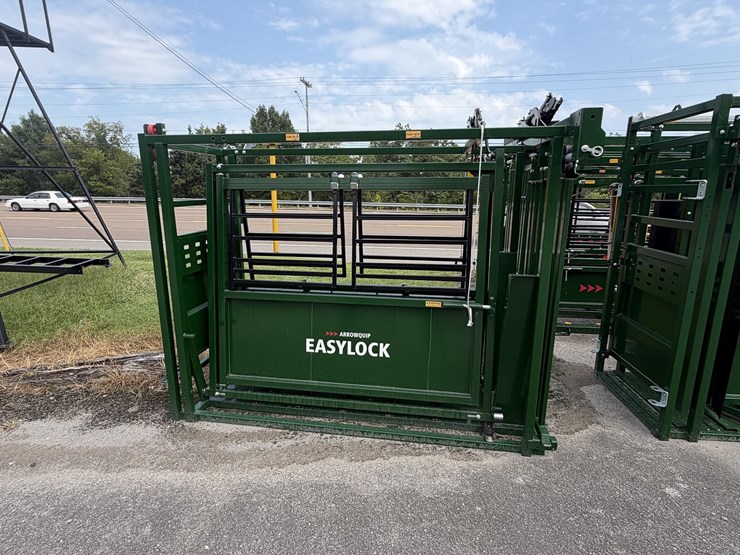 new/unused-arrowquip-easylock-33-series-chute-image-1