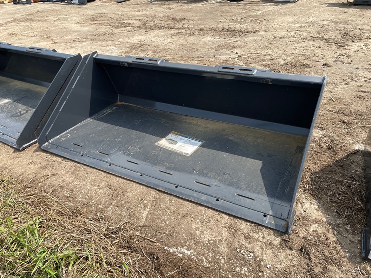 #9816-•-wolverine-70"-bucket-attachment-image-1