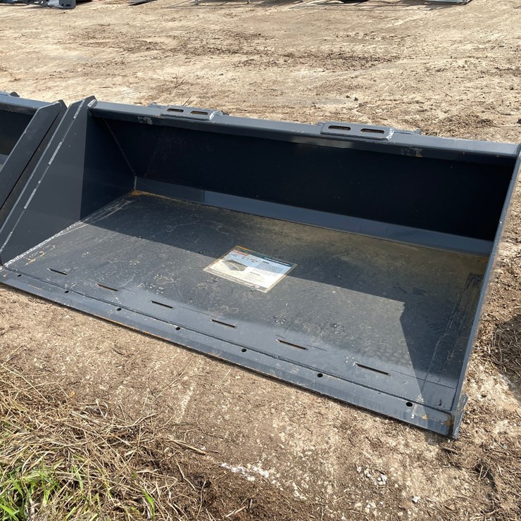 #9816 • Wolverine 70" Bucket Attachment