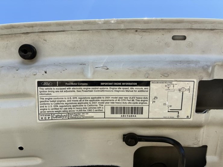 2001-ford-f550-image-12
