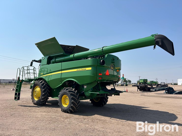 2024-john-deere-s780-image-7