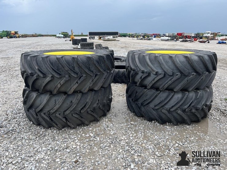 john-deere-12-image-3