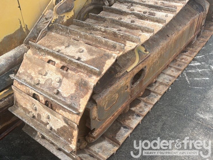 2017-caterpillar-d5k2-xl-image-22