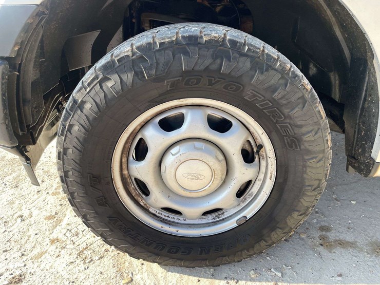2018-ford-f150-xl-image-19