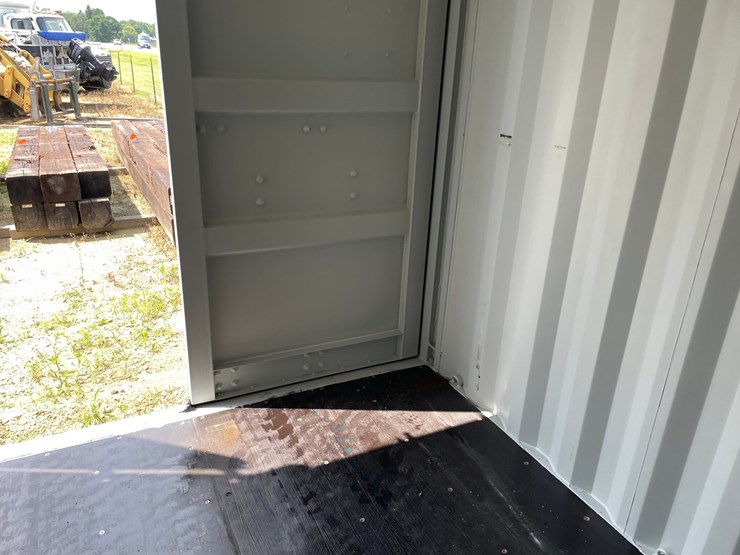 #401-•-40'-high-cube-multi-door-shipping-container-image-37