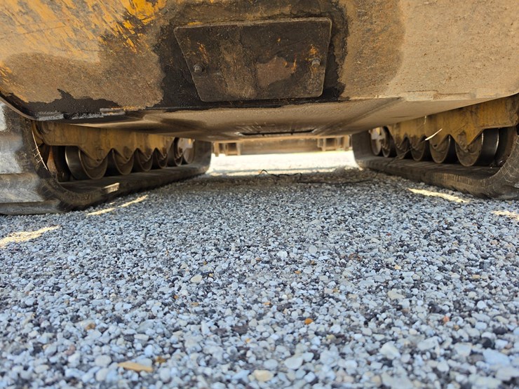 2016-caterpillar-289d-image-54