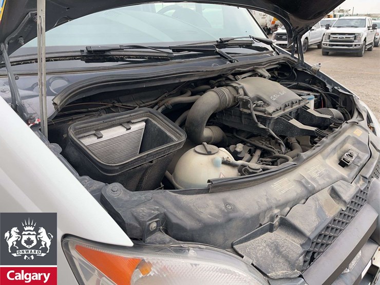 2012-mercedes-benz-sprinter-3500-image-22