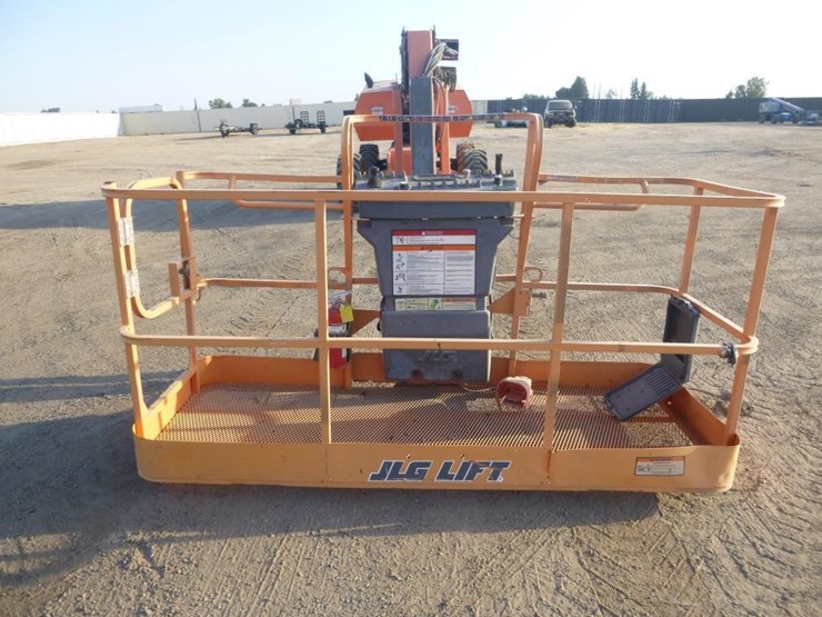 2013-jlg-860sj-image-6
