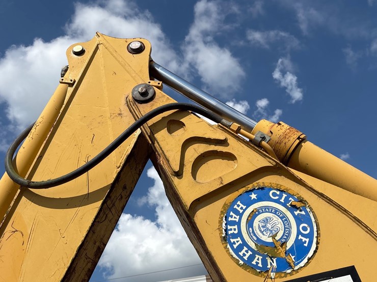 2005-deere-310g-image-22