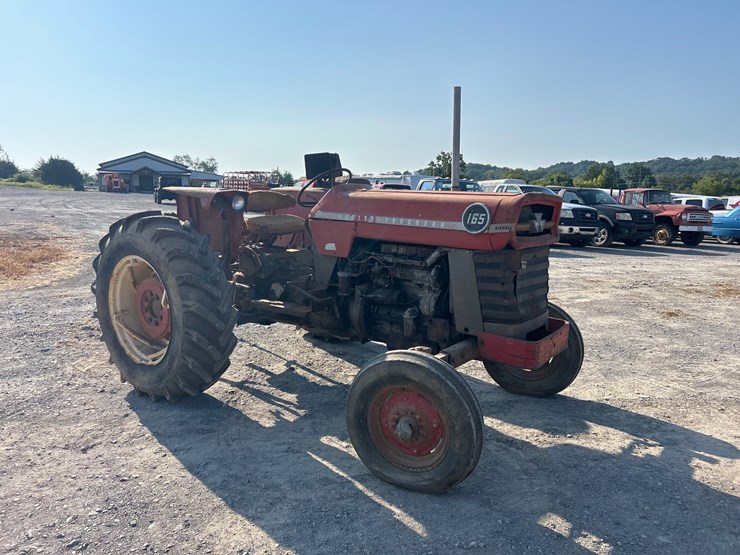 massey-ferguson-165-image-4