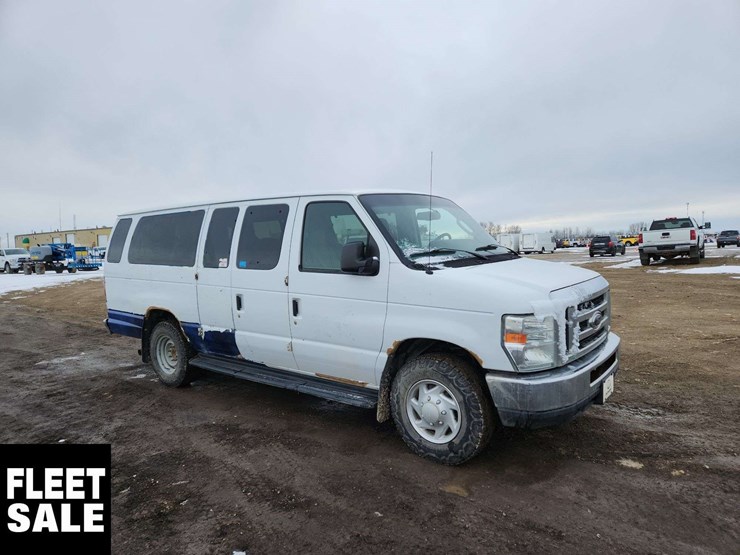 2012-ford-e-series-e-350-sd-xl-3dr-extended-passenger-van-image-2