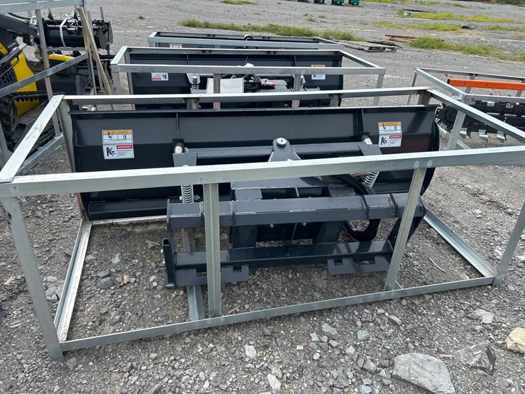 #16-•-84”-hydraulic-skid-steer-blade-image-3