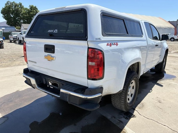 2018-chevrolet-colorado-image-3