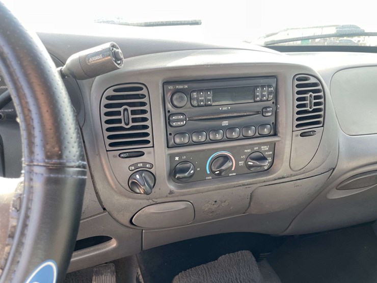 2002-ford-f150-image-13