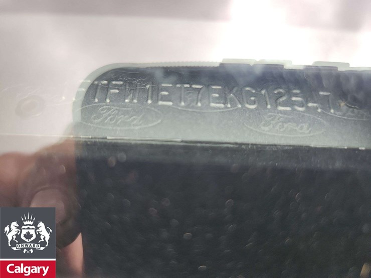 2014-ford-f150-image-32