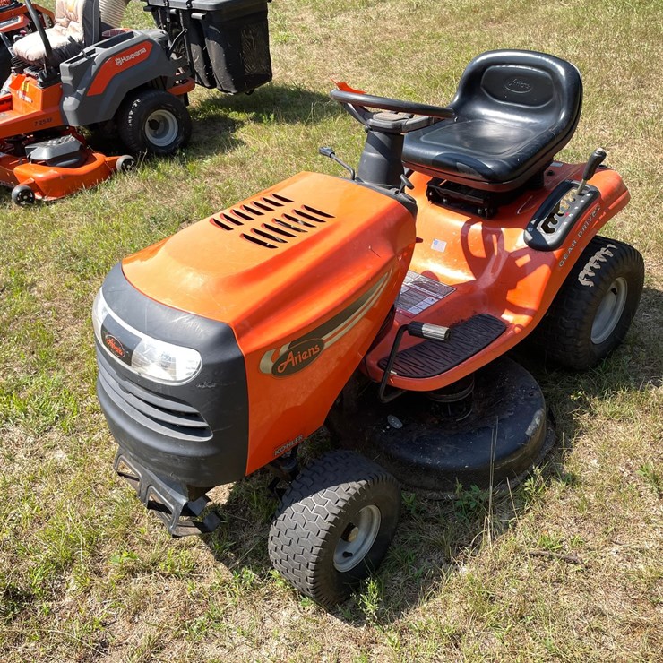 #7977 • Ariens Riding Lawn Mower